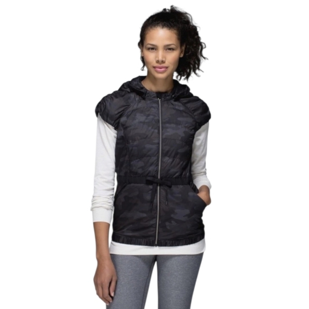 Lululemon Spring Fling Puffy Vest Lotus Camo Black Size XS